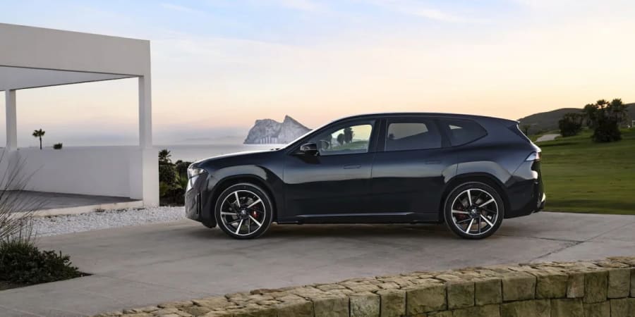 El nuevo BMW iX3 arranca con fuerza, superando las 10.000 unidades vendidas y liderando su clase