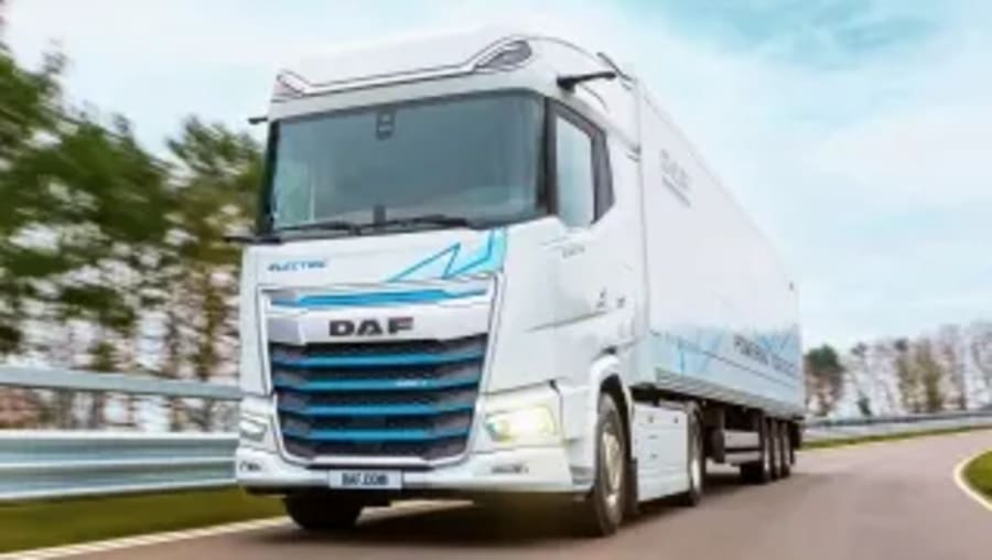 Un simulador de rutas facilita el cambio a flotas de camiones eléctricos en Europa con más confianza