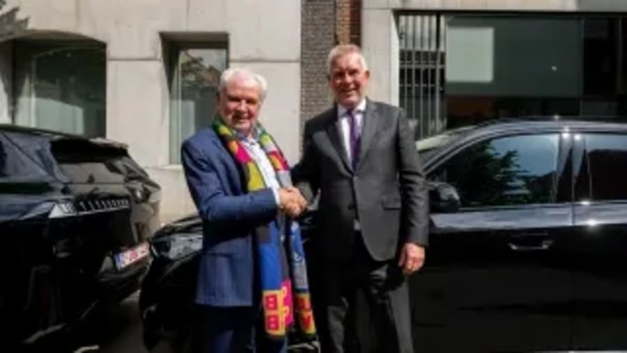 BMW recibe uno de los mayores pedidos de su historia: más de 1.000 coches eléctricos que ahorrarán 800.000 litros de gasolina