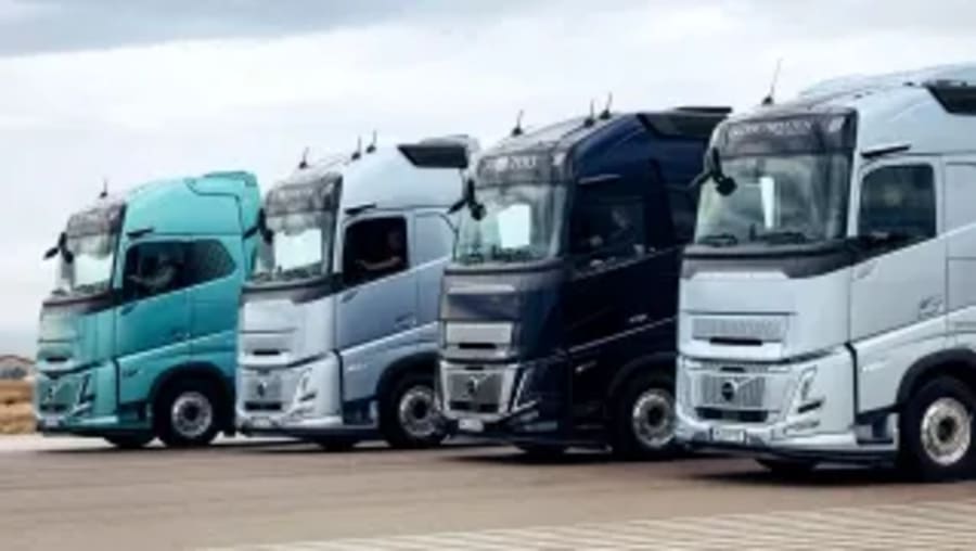 Volvo Trucks rompe todos los récords: su nuevo camión eléctrico alcanza 700 km de autonomía y deja atrás a la competencia