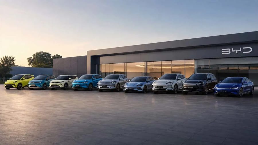 BYD declara la guerra a Toyota: quiere ser el fabricante número uno en cinco años