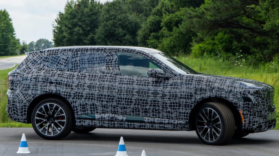 BMW prepara un golpe sobre la mesa con el nuevo X5 eléctrico y más de 1.000 km de autonomía