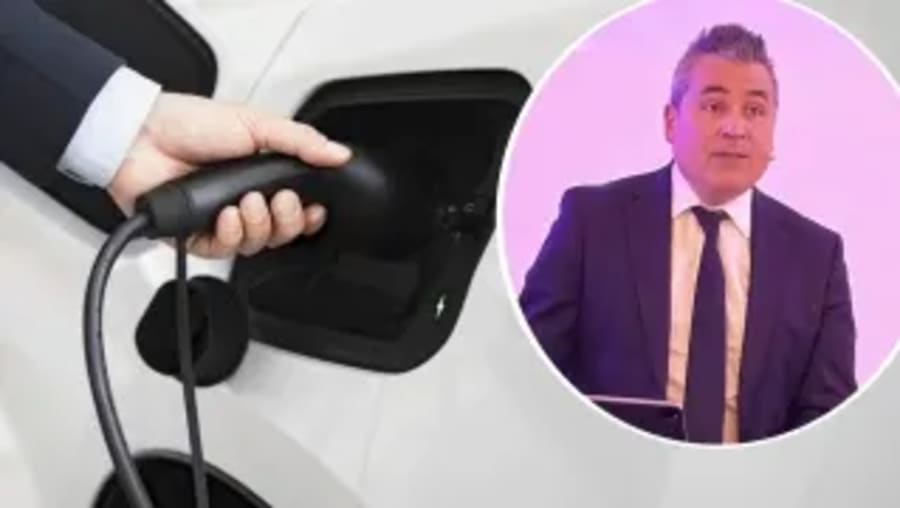 Josep María Recasens, presidente saliente de ANFAC, lanza una advertencia a Europa: "Sin coche eléctrico no habrá crecimiento"