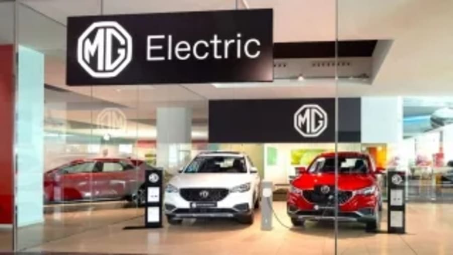 Se agotan los fondos: 50.000 españoles podrían quedarse sin ayudas para comprar eléctricos