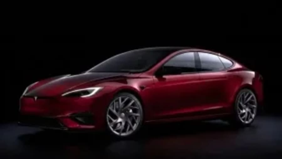 Tesla abre por sorpresa en Europa los pedidos para su coche eléctrico más deseado, pero no se puede comprar ni en la web ni en el concesionario