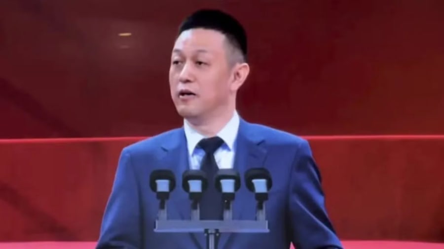 William Li, de Nio, regresa a la Universidad de Pekín 30 años después de graduarse, reflexionando sobre seis momentos bajos de su carrera