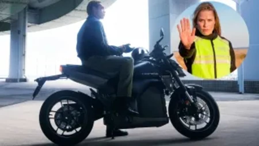 Chaleco reflectante obligatorio para las motos: esto es lo que dice exactamente la DGT