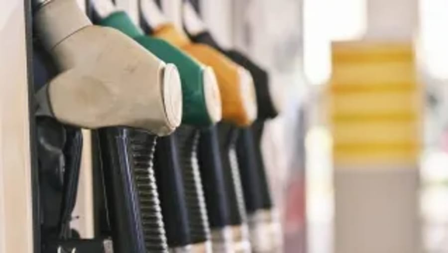 El Gobierno quiere persuadir a las gasolineras de aprovecharse de los descuentos al combustible señalando a las que lo hagan