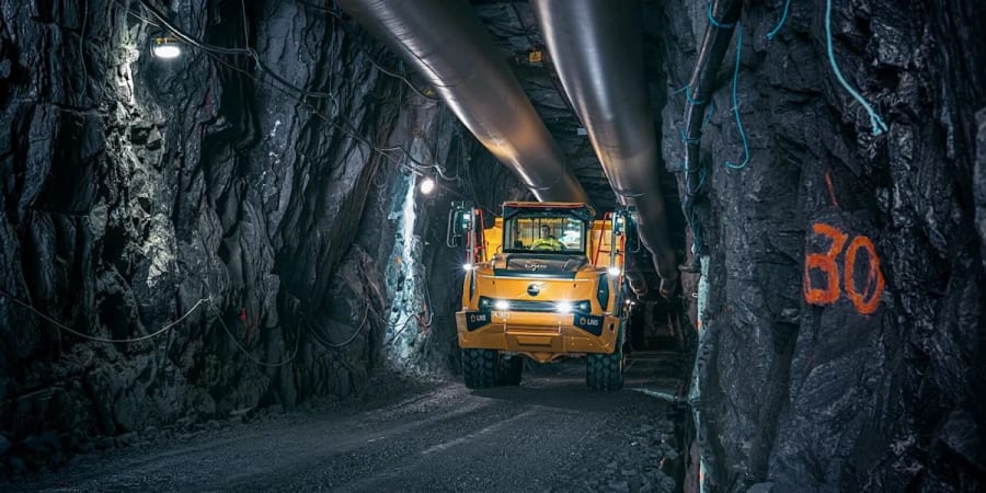 Los primeros camiones articulados eléctricos Volvo A30 Electric ya están en funcionamiento