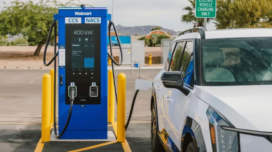 La red de carga de vehículos eléctricos de Walmart no muestra signos de desaceleración