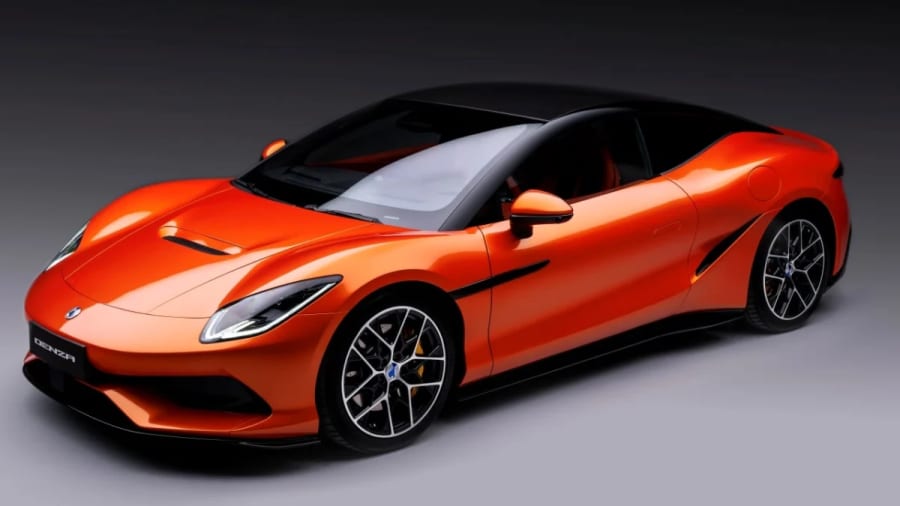 China cruza el charco con su coche de ensueño: el Denza Z tiene 1.604 CV y el as bajo la manga de cargar rapidísimo
