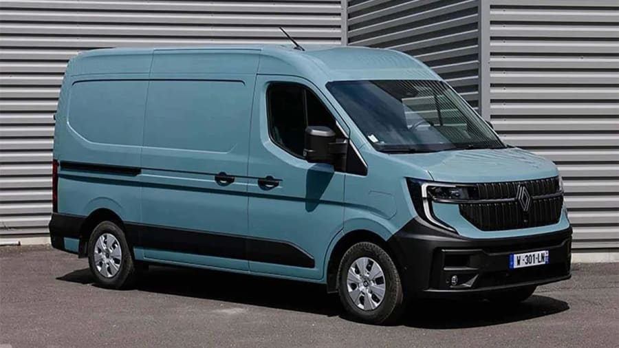 Renault mejora la Master E-Tech Electric: nueva batería, carga bidireccional y más versiones