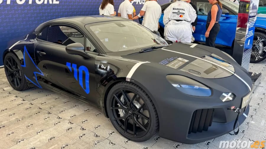 El Alpine A110 eléctrico ya no se esconde, este exclusivo vistazo revela el deportivo que cambiará para siempre
