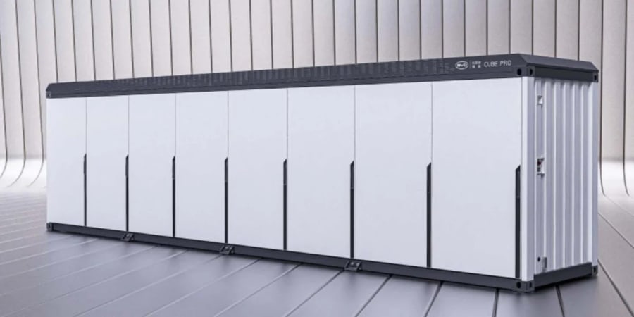 BYD gana un contrato de baterías de 11,3 GWh para el mayor proyecto solar+almacenamiento del mundo