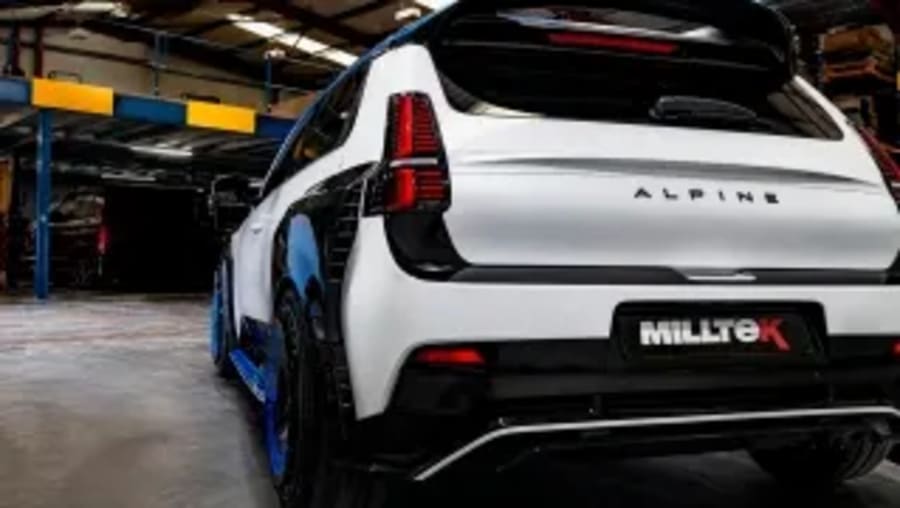 Esta empresa crea un Renault 5 espectacular cambiando el ruido de los escapes por el silencio de la aerodinámica, aprovechando lo mejor de los coches eléctricos