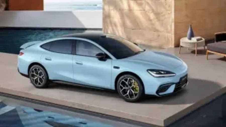 El mejor motor eléctrico del mundo ya tiene coche: cuesta 27.175 €, tiene 578 CV y podría llegar a Europa el año que viene