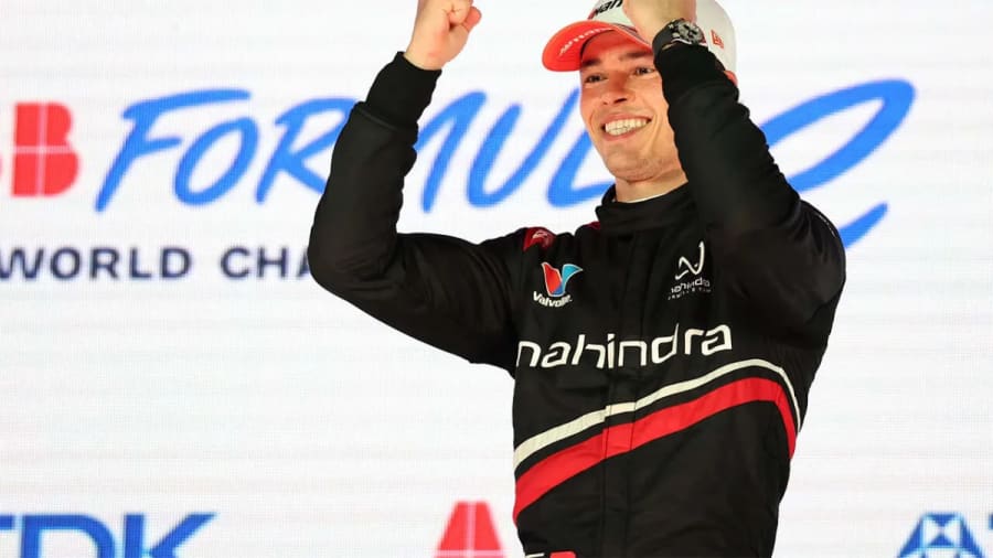 Nyck de Vries gana en el caos de Tokio y Jake Dennis asalta el liderato de la Fórmula E