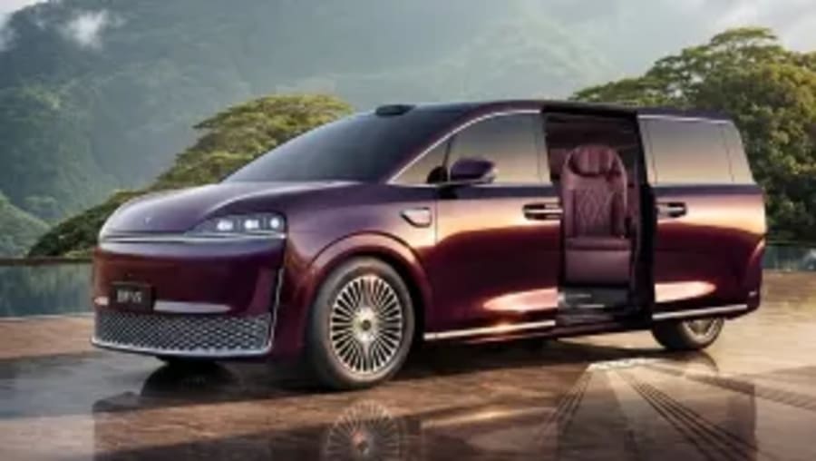 Llega en 2027 con un maletero de 892 litros, 1.323 km de autonomía y una batería es más grande que la de un Renault 5