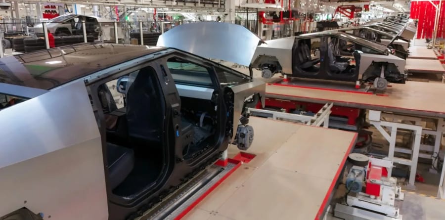 Tesla demanda a un proveedor de Cybertruck en medio de un enfrentamiento que mantiene la producción como rehén