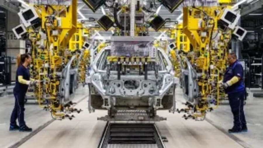 50.000 unidades en 9 meses: para dar abasto con una demanda, BMW firma una producción récord con el iX3 eléctrico