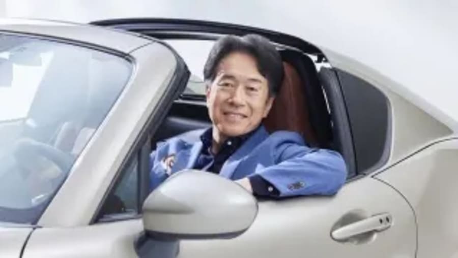 Masahiro Moro, CEO de Mazda, confirma la electrificación para su coche más emblemático y el 'adiós' a la gasolina