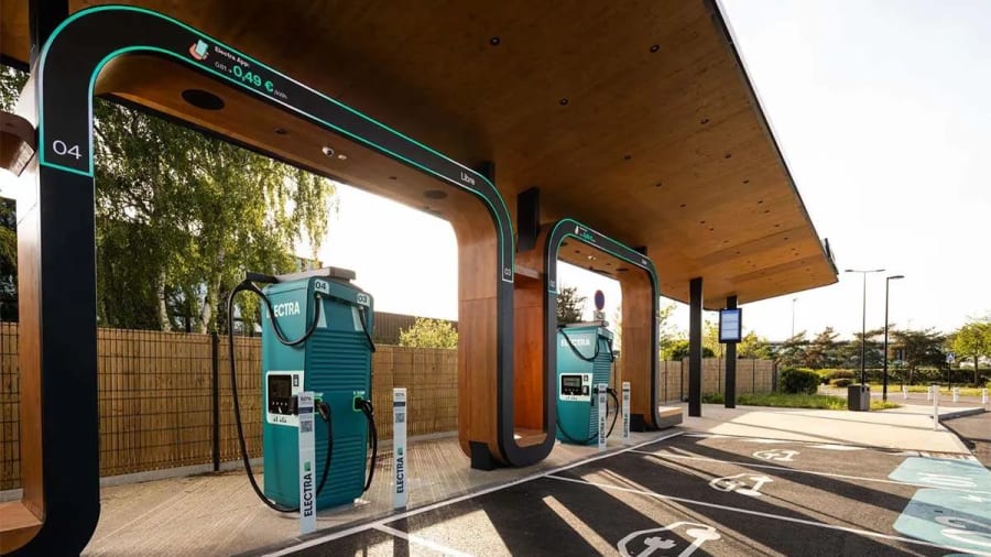 Electra se suma a Tesla y ofrece carga gratuita en España y Francia