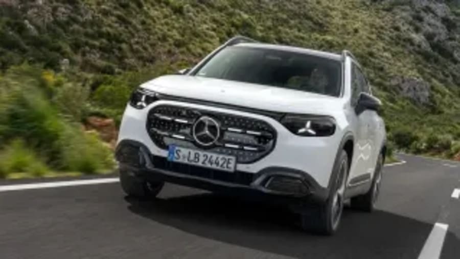 Hasta 630 km de autonomía, 7 plazas y carga a 320 kW: El nuevo SUV eléctrico de Mercedes es ideal para las familias