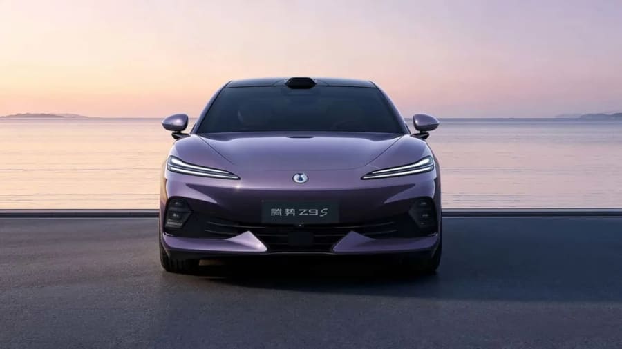 BYD afirma que su nuevo vehículo eléctrico puede recorrer 1.100 km con una carga y añadir cientos más en 5 minutos