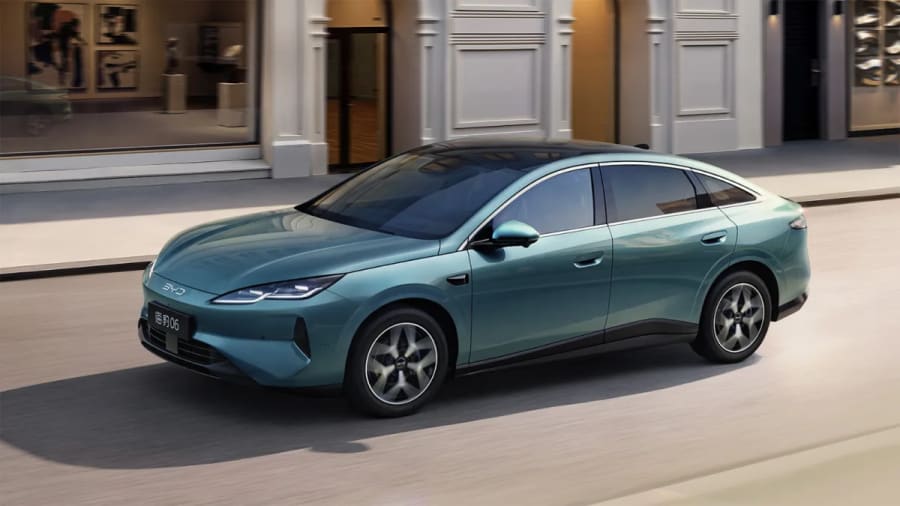 BYD lanza el Seal 06 de 2027 con 630 km de autonomía y batería Blade de segunda generación