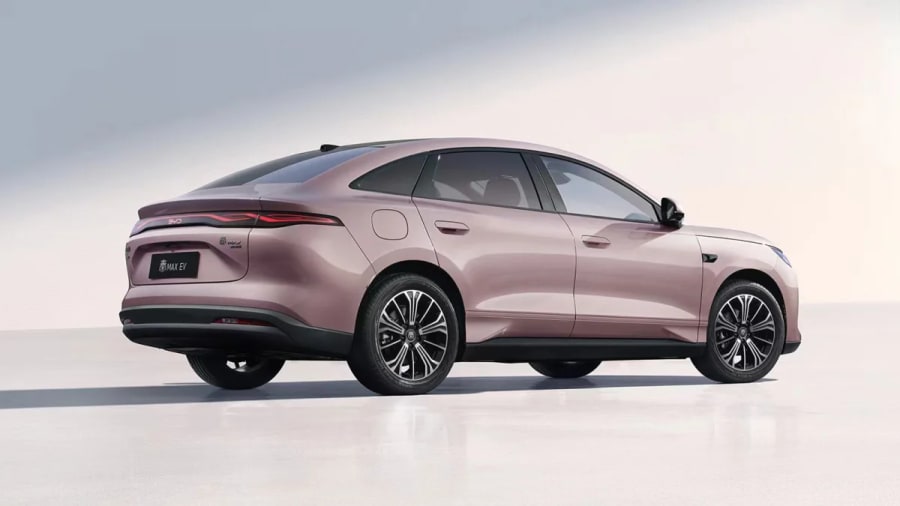 El sedán BYD Qin Max con carga ultrarrápida se lanzará el 13 de agosto