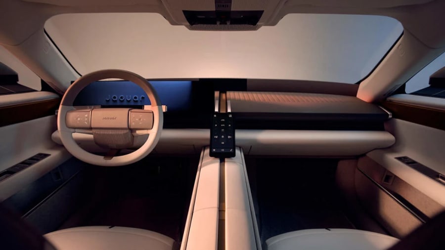 Así es el interior del Jaguar Type 01: cuatro plazas y un diseño nunca visto
