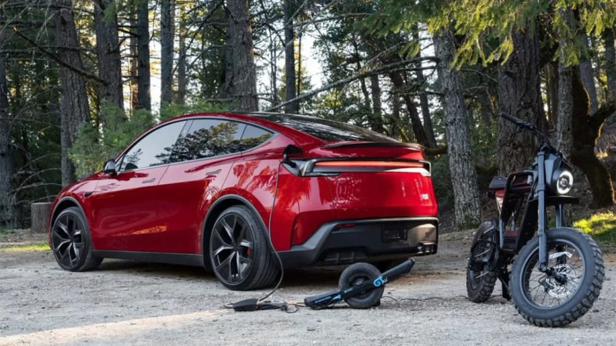 El Tesla Model Y estrena carga bidireccional, aunque hay algo que tienes que saber