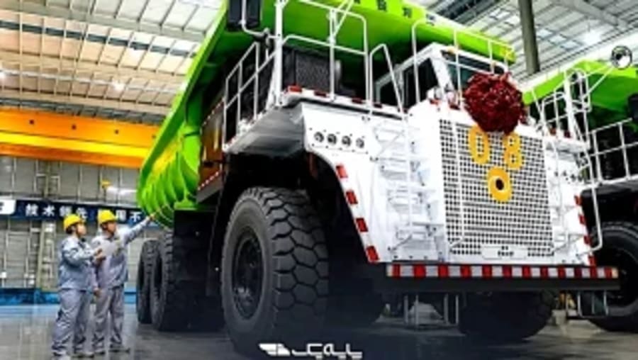 Transporta 230.000 kg sin una gota de diésel: el mayor camión minero eléctrico del mundo también será autónomo