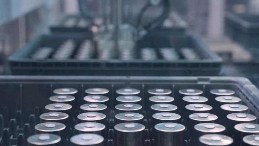 Tesla muestra por primera vez su impresionante fábrica para las baterías 4680