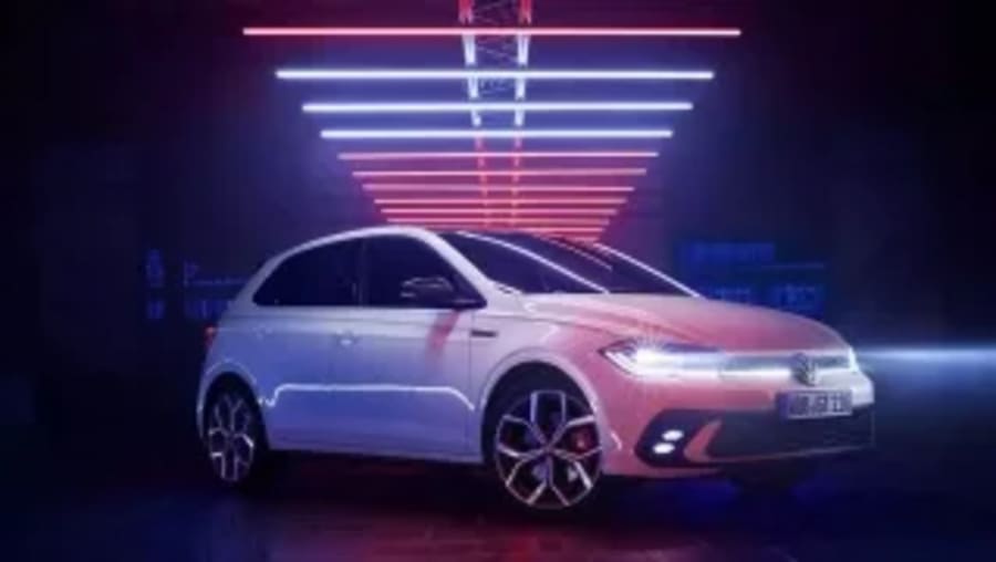El Volkswagen Polo GTI tiene un dilema: lo que sugiere su "apellido" y que es un coche eléctrico