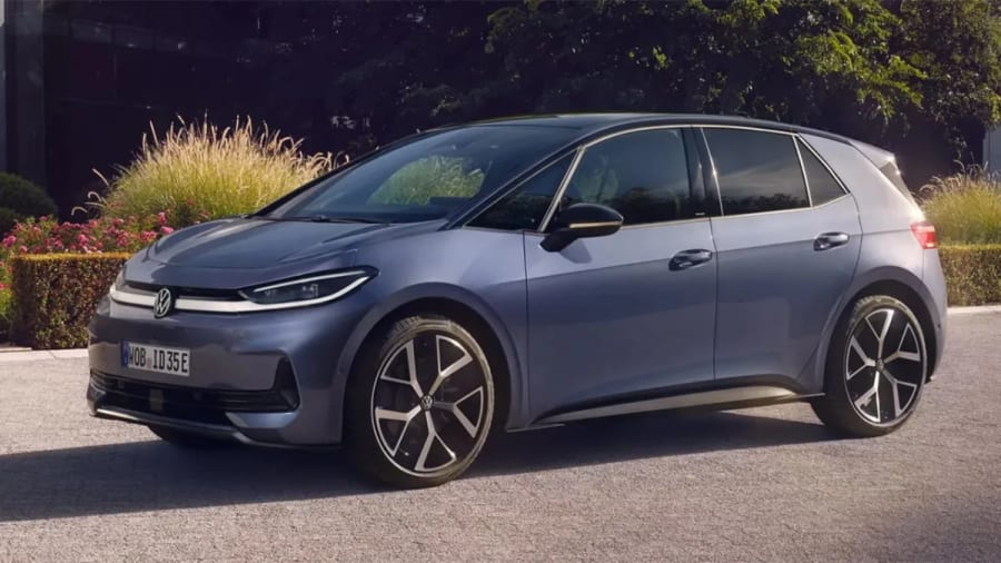 El Volkswagen ID.3 Neo mejor equipado es ahora más barato, llega la versión que planta cara al BYD Dolphin