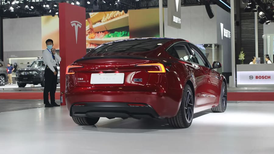 Tesla lanza ofertas de inventario a final de trimestre en China ante la caída de las entregas locales