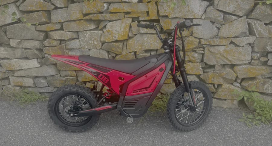 Prueba: La Eagle de Engwe por 900 dólares no es solo la minimoto eléctrica de 45 mph más barata