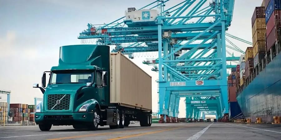 La Autoridad Portuaria de Nueva York y Nueva Jersey y CALSTART lanzan un plan de 45 millones de dólares para camiones eléctricos