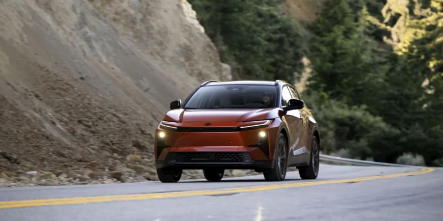 Toyota llama a revisión a unos 10.000 C-HR eléctricos
