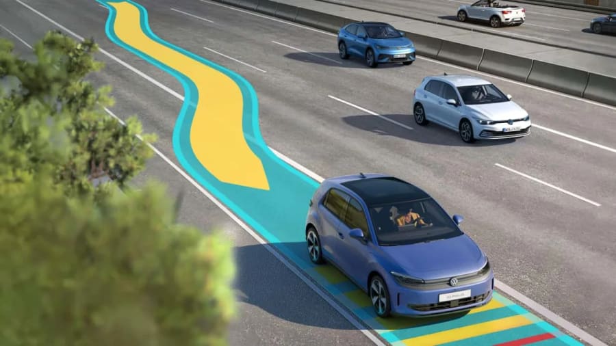 El Volkswagen ID.Buzz recibirá cambio de carril asistido y detección de peatones