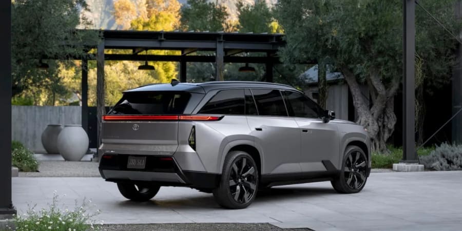 Toyota retrasa el Highlander eléctrico, pero se avecina un problema aún mayor