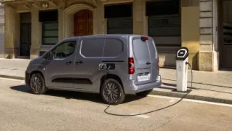 El Peugeot E-Partner Active va mucho más allá de un vehículo comercial eléctrico convirtiéndose en la mejor herramienta de trabajo