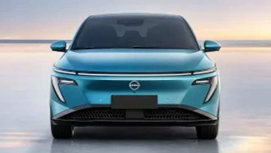 Sacó a Nissan del atolladero con ventas récord y un precio de 15.600€: ahora el sedán eléctrico pide una actualización