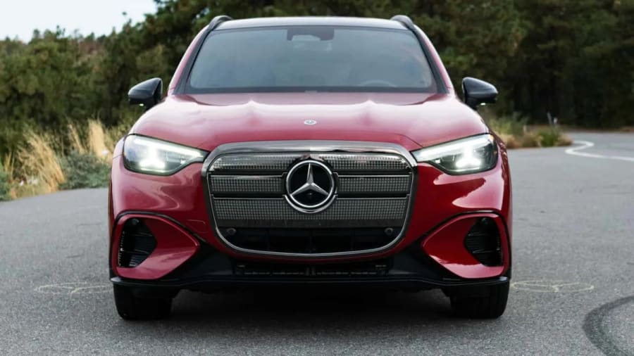 Mercedes recurre a Wayve para un sistema similar al FSD de Tesla en un plazo de 2 años