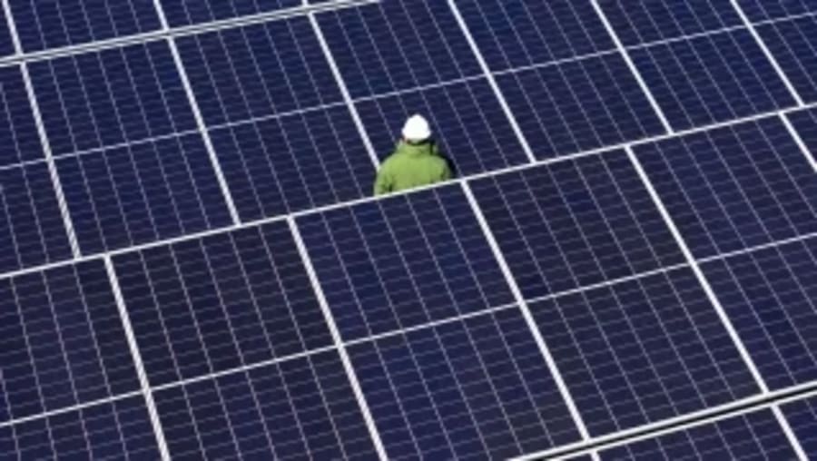 Extremadura quiere almacenar energía solar como si juntara 1.000 coches eléctricos: el proyecto superará los 7.000.000 de euros