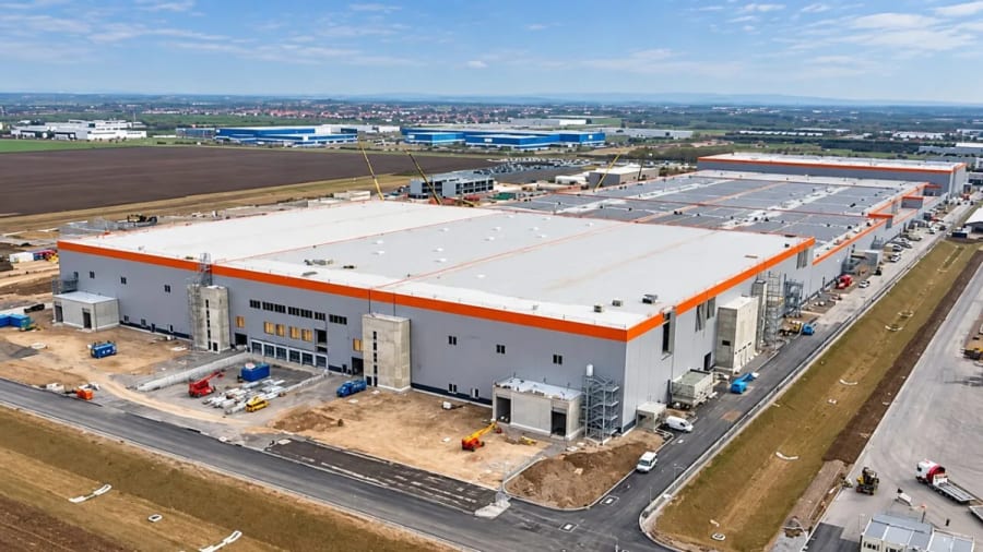 CATL enciende su gigantesca fábrica europea: producirá baterías para 1,4 millones de coches al año