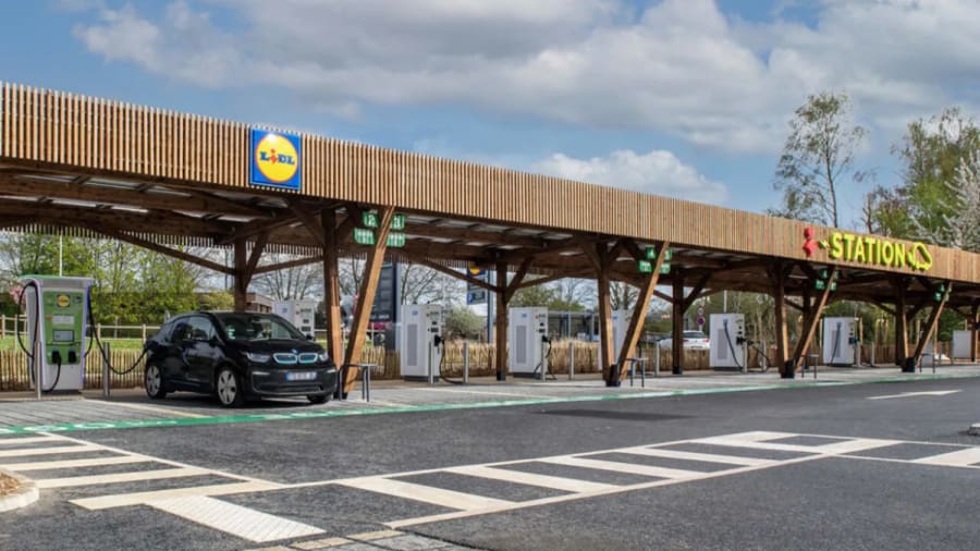 Lidl hunde el precio de la recarga: 50 kWh por solo 9 euros