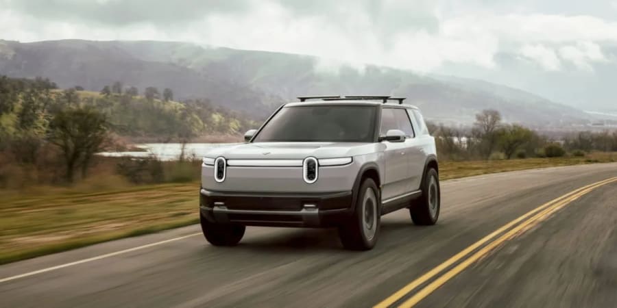 Rivian continúa escalando con el R2 pese a la desaceleración del mercado de eléctricos