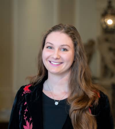 Julie trabandova-2